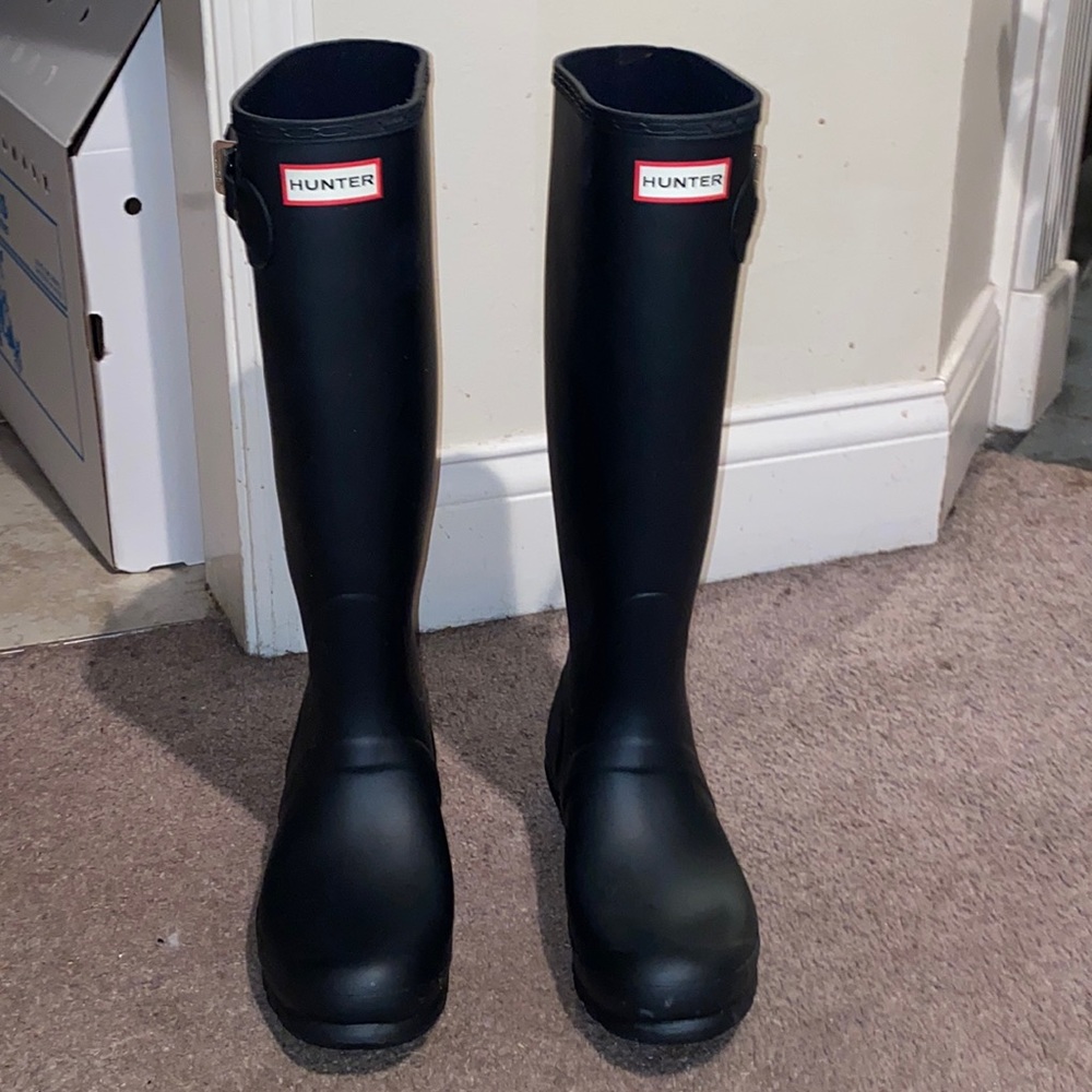 Black Hunter boots